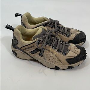 Vasque Hiking Shoes Sneakers Size 8 Tan And Black EUC